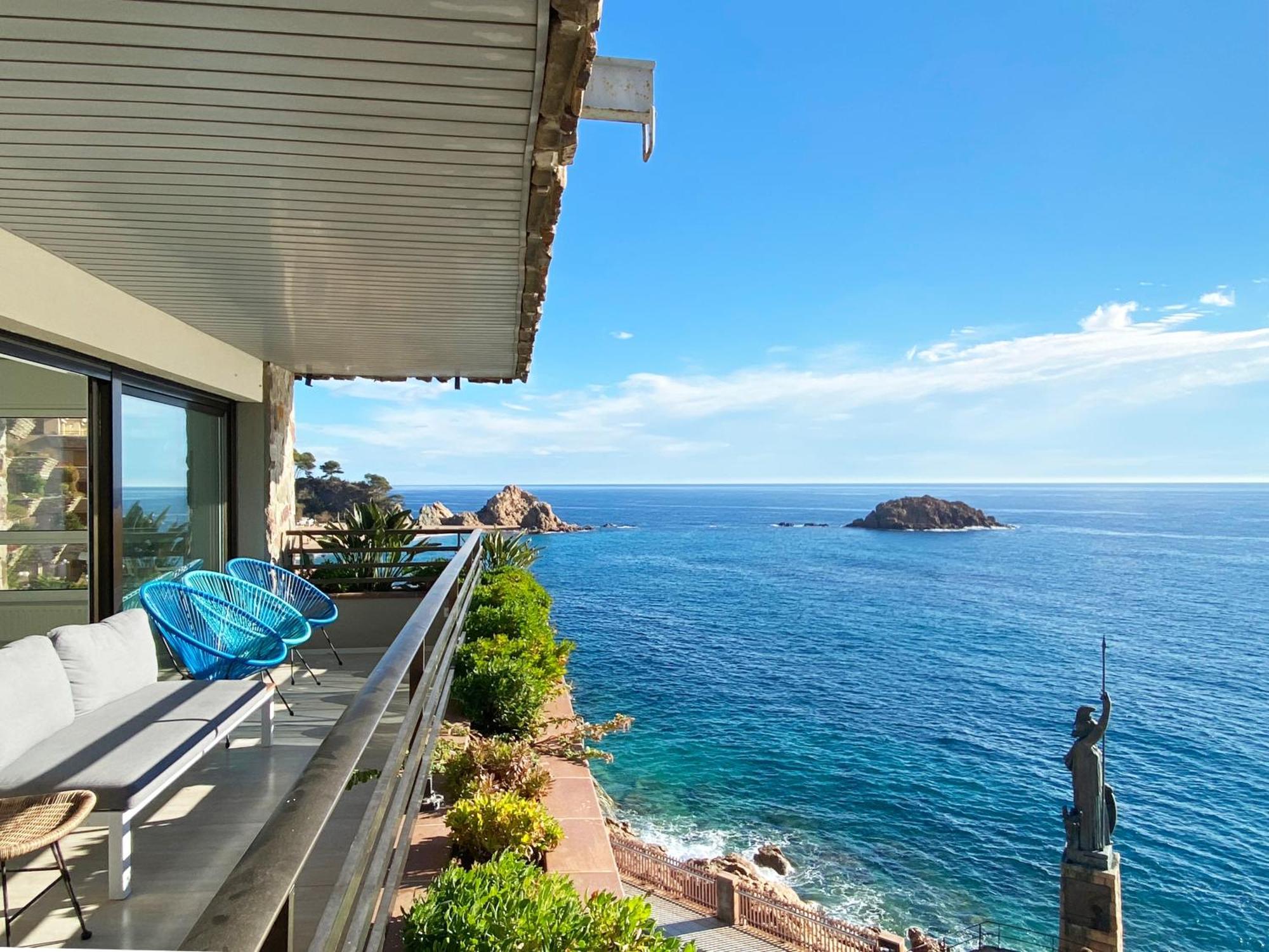 Magnificent Apartment At The Sea Front Of Tossa De Mar Luaran gambar