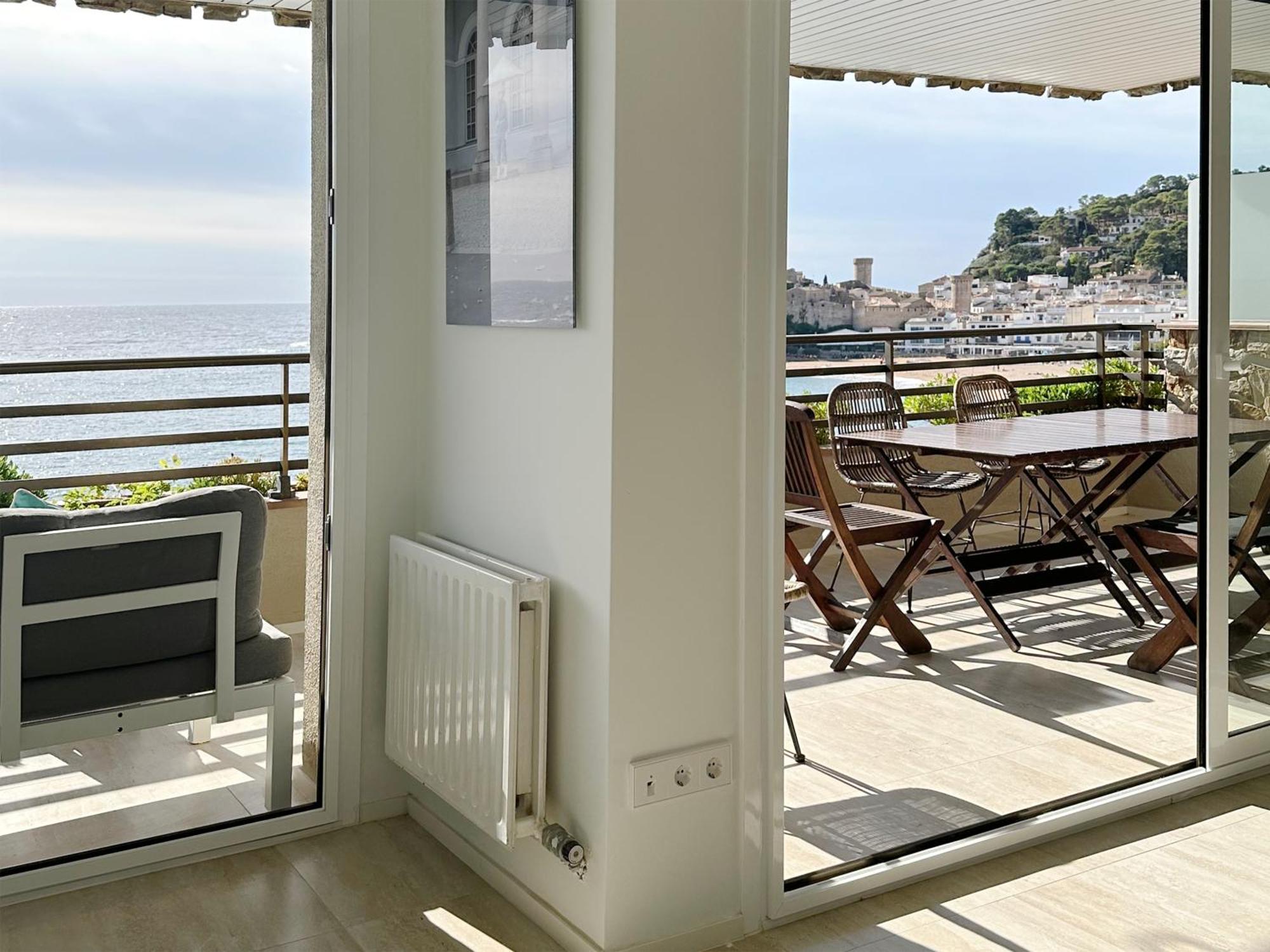 Magnificent Apartment At The Sea Front Of Tossa De Mar Luaran gambar