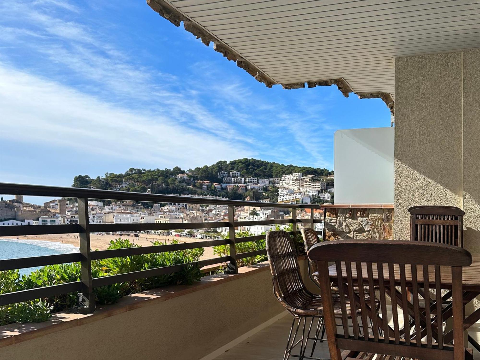 Magnificent Apartment At The Sea Front Of Tossa De Mar Luaran gambar